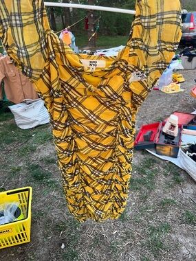 Madden Nyc Women’s Size Medium, Yellow, And Black Dress